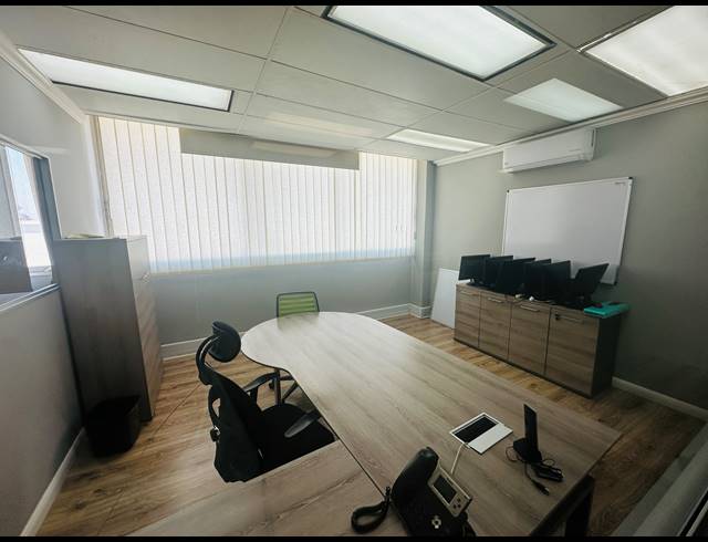 296M² OFFICE TO LET IN RIVONIA